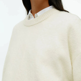 OVERSIZED CHIC SWEATER